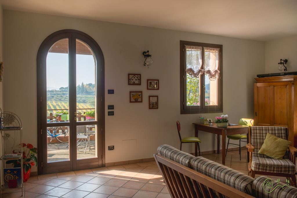 Locanda Camera Con Vista Bed & Breakfast Faenza Exterior photo