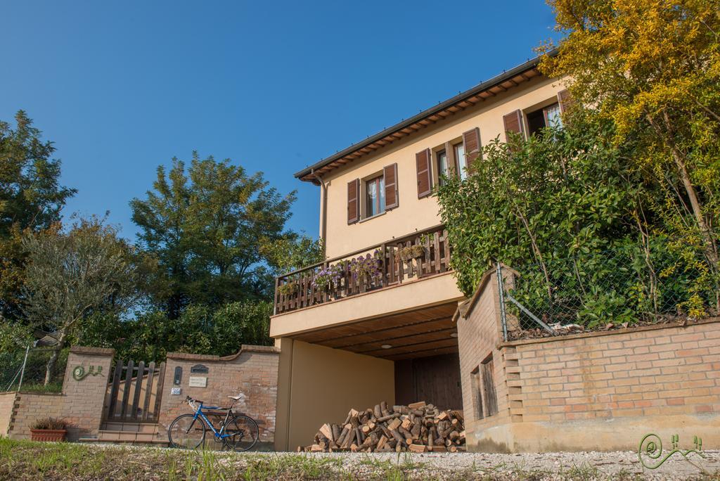 Locanda Camera Con Vista Bed & Breakfast Faenza Exterior photo