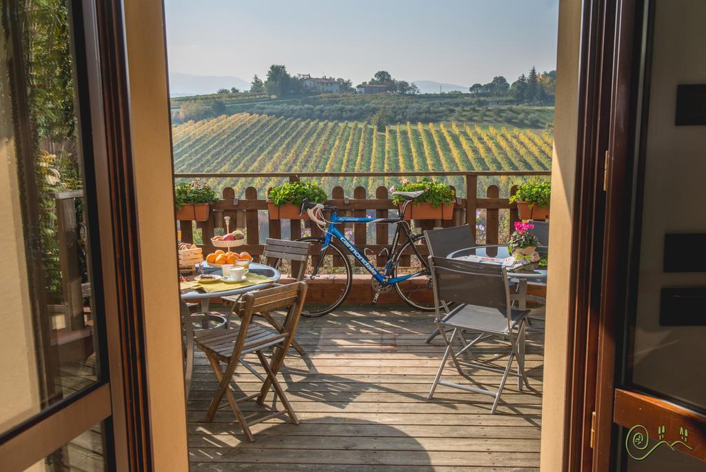 Locanda Camera Con Vista Bed & Breakfast Faenza Exterior photo